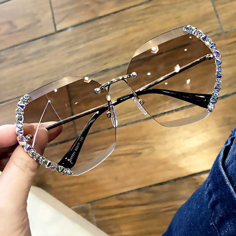 Diamond-Studded Sunglasses Women Anti-Sunglasses Women Fashion Round Face Driving Travel Glasses Korean Trend